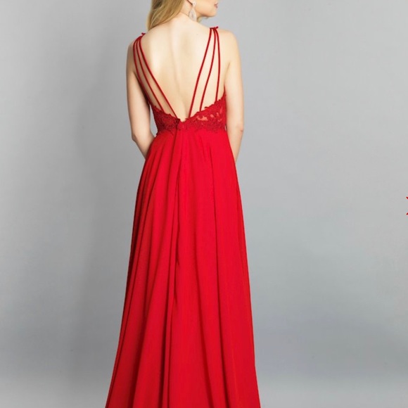 Dave & Johnny Homecoming/Prom/Bridesmaid/Formal Dress - Picture 2 of 3